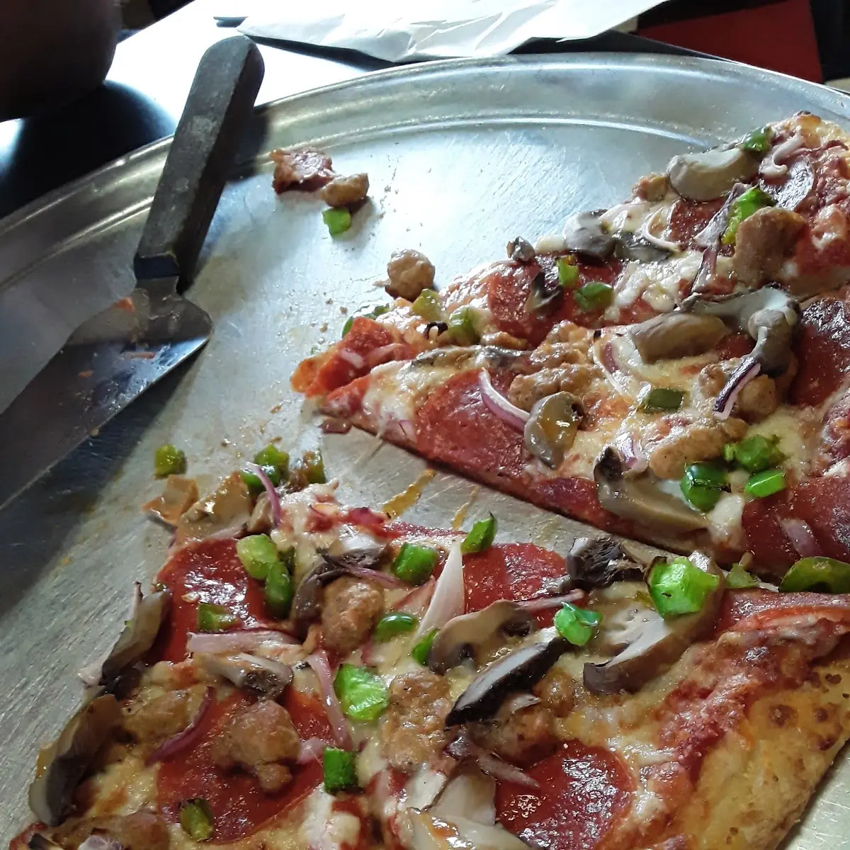 Deluxe Pizza
