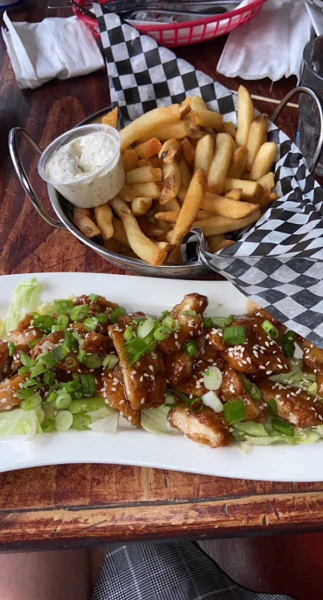 Sticky Garlic Chicken Bites