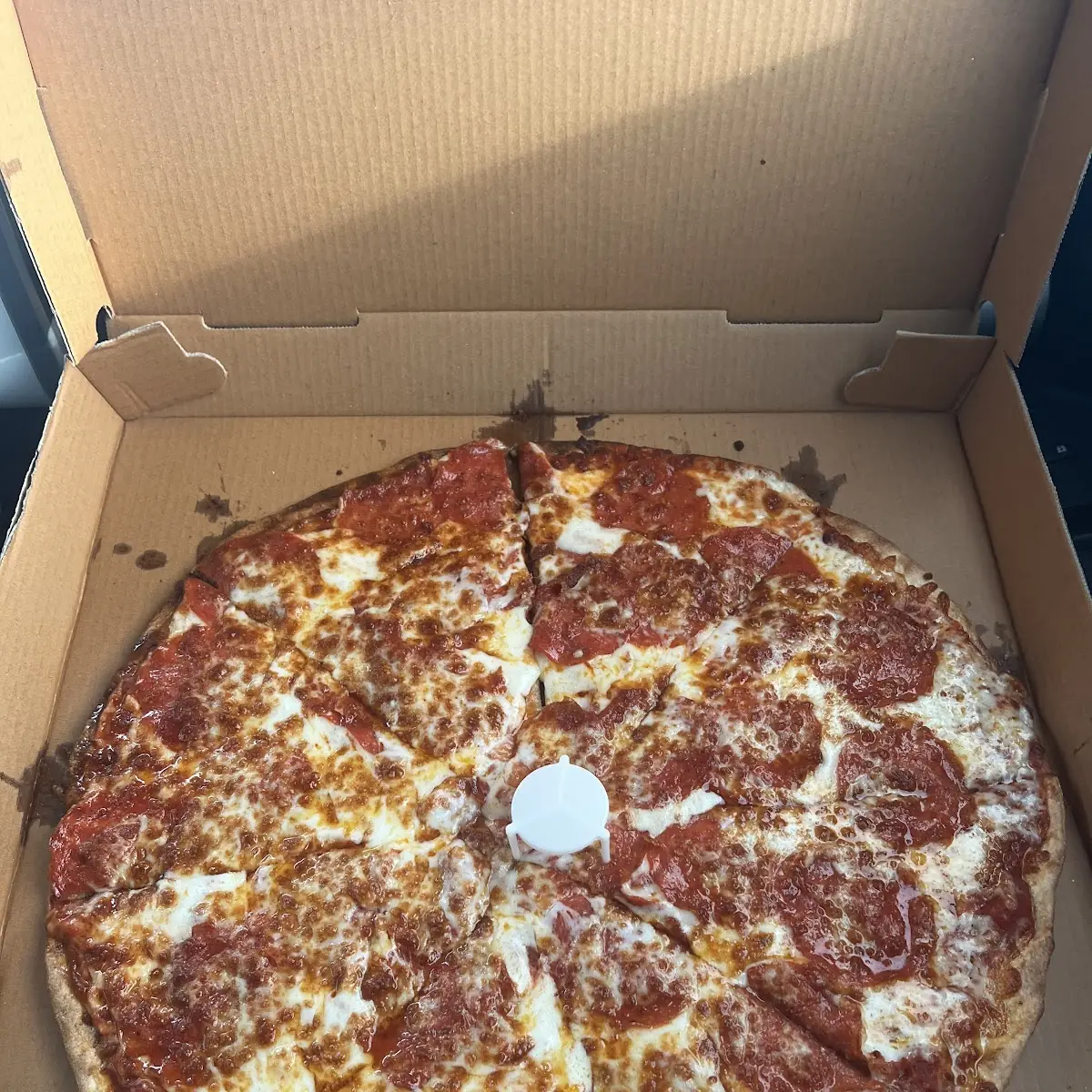 Large Pepperoni Pizza