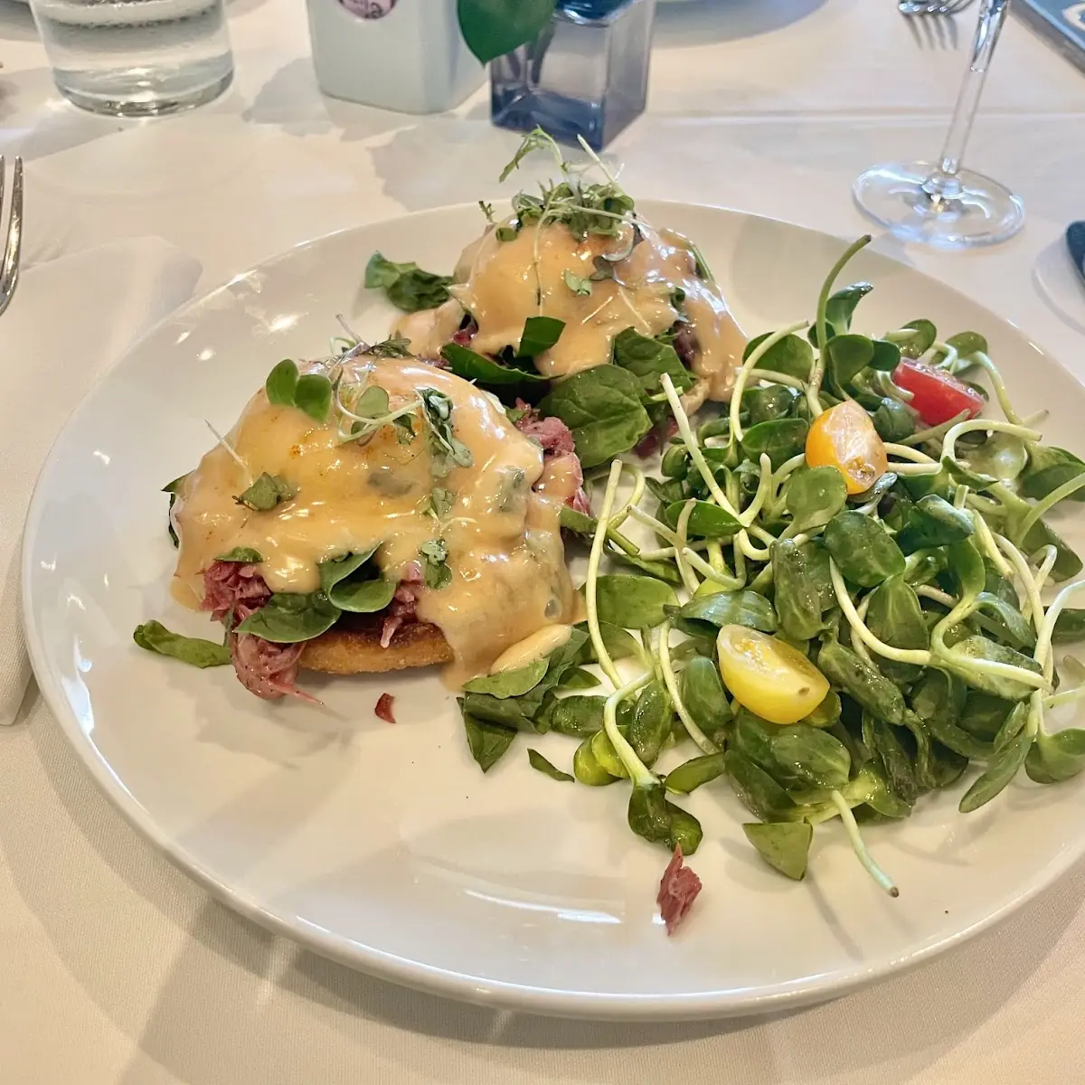 Eggs Benedict