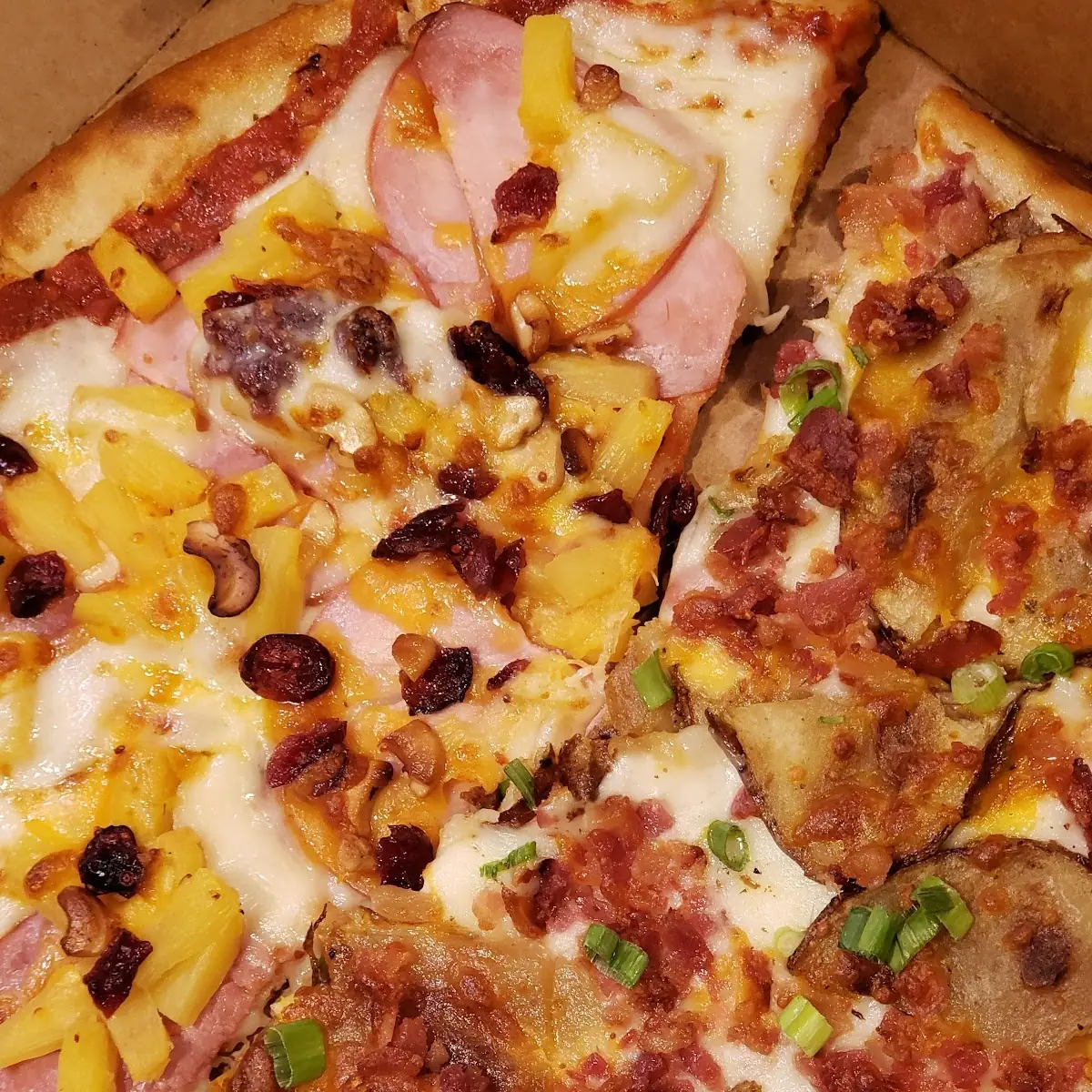 Hawaiian Pizza