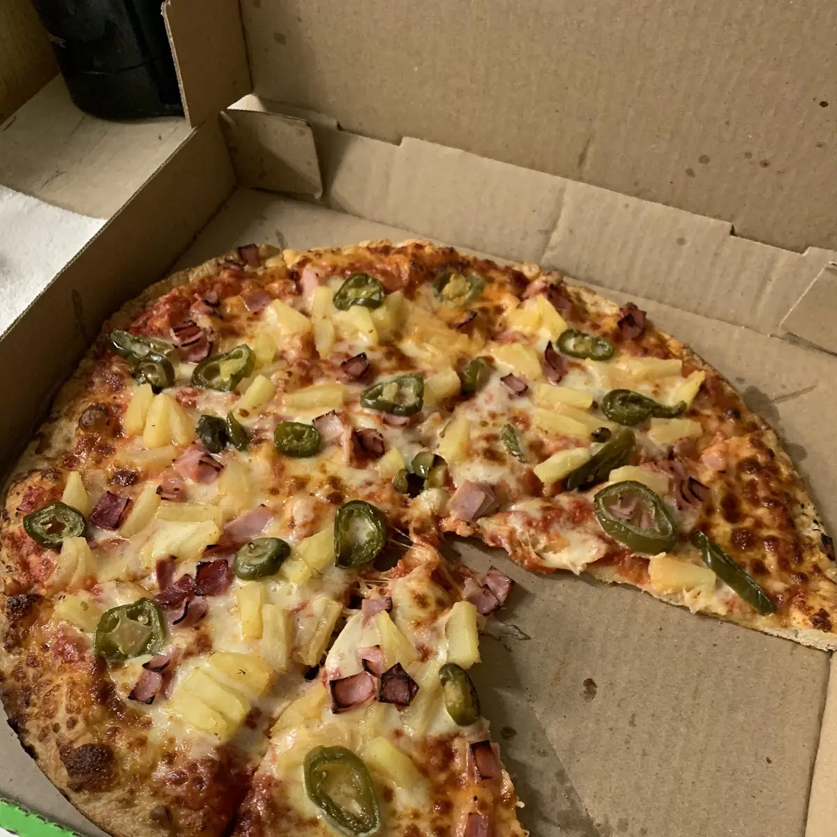Hot Hawaiian Pizza
