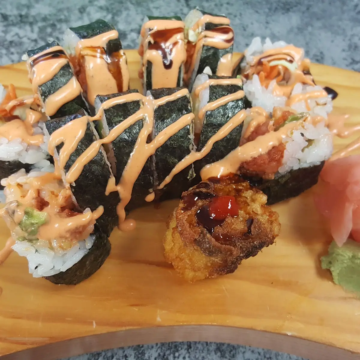 Spicy Tuna Combo
