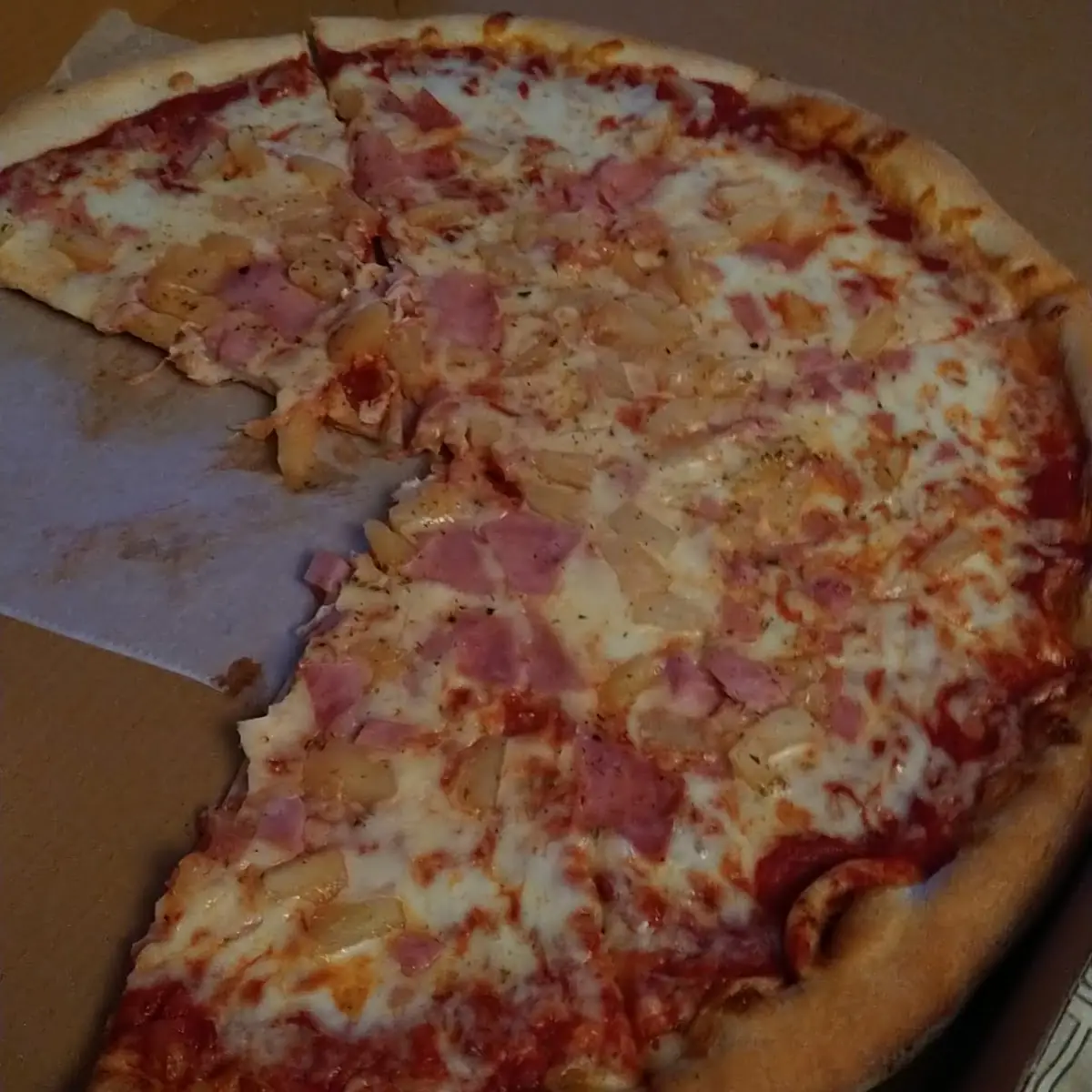 Hawaiian Pizza