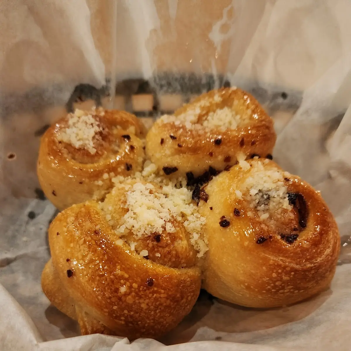 3 Garlic Rolls