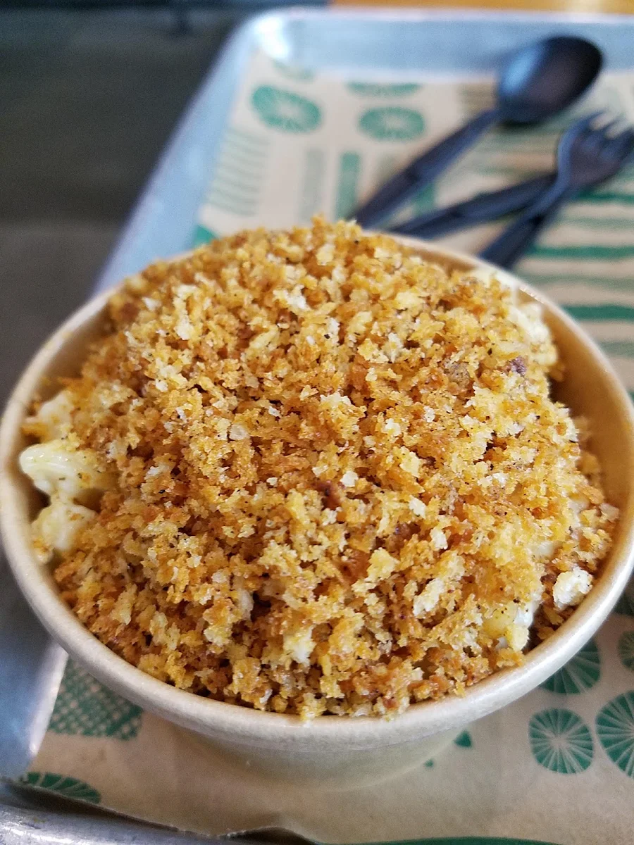 Mac N Cheese with Breadcrumbs