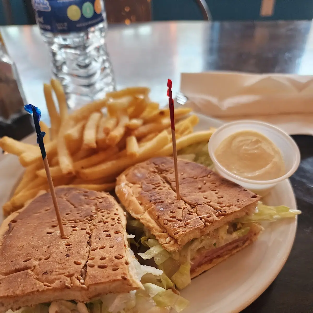 Mae's Tuna Melt