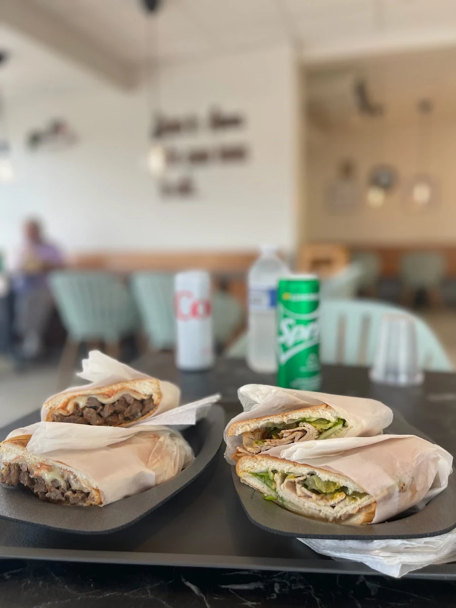 Sandwich De Bistec Encebollado