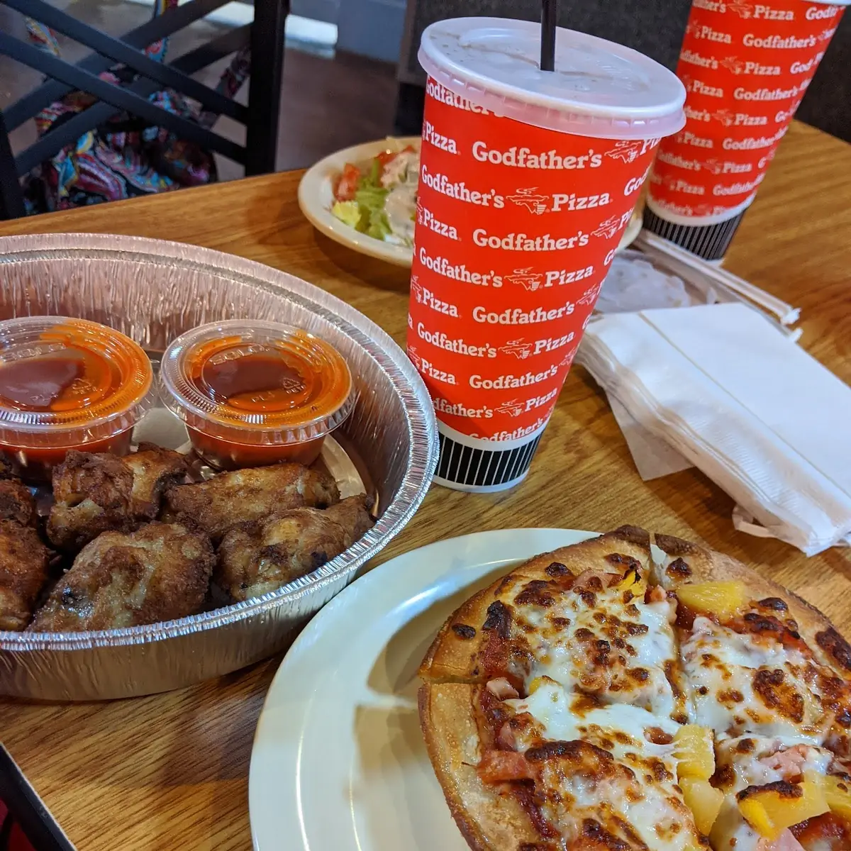 Hawaiian Pizza and Wings