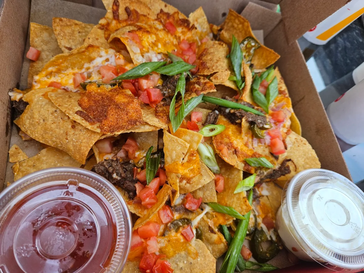 Classic Nachos Starter Size, Boston Pizza