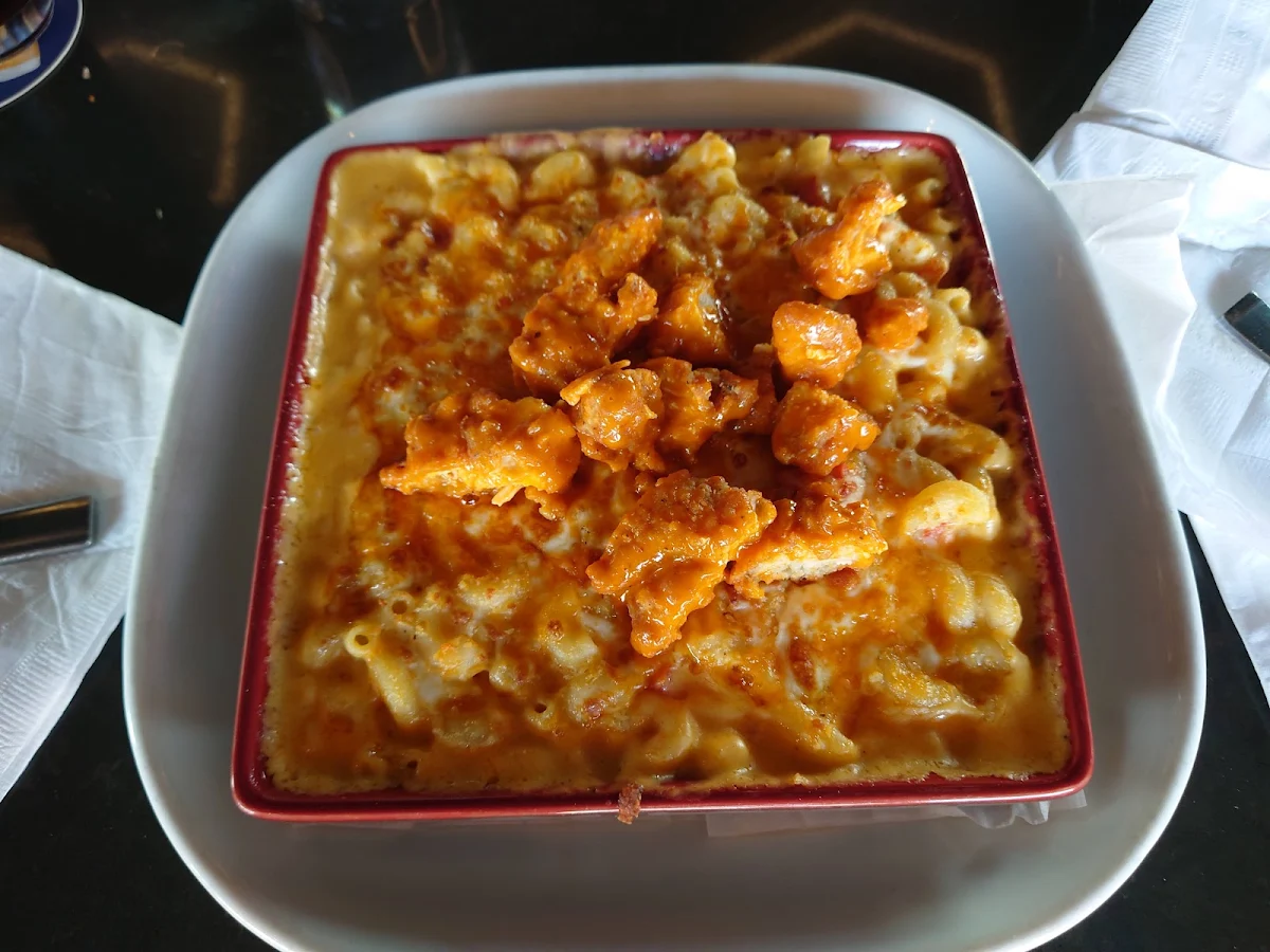 Spicy Buffalo Chicken Mac & Cheese, Boston Pizza