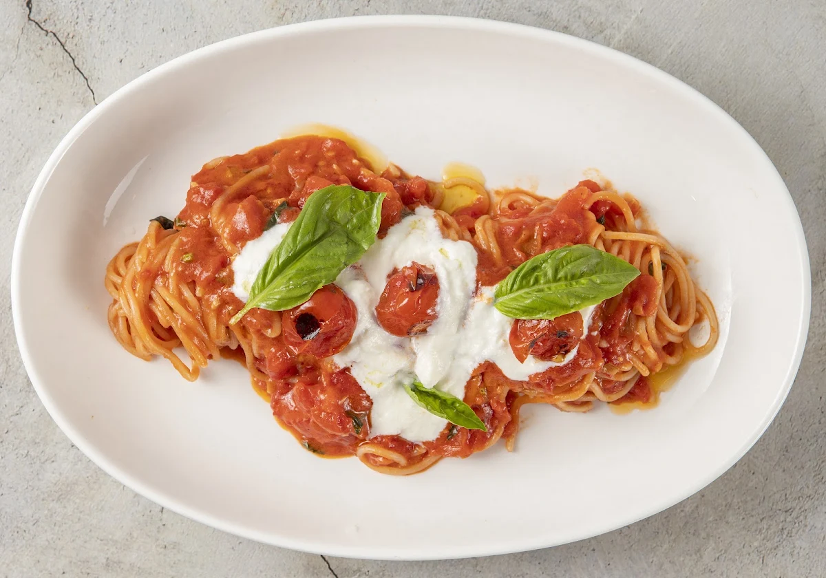 Spaghetti Pomodoro, Armonia Pasta Bar