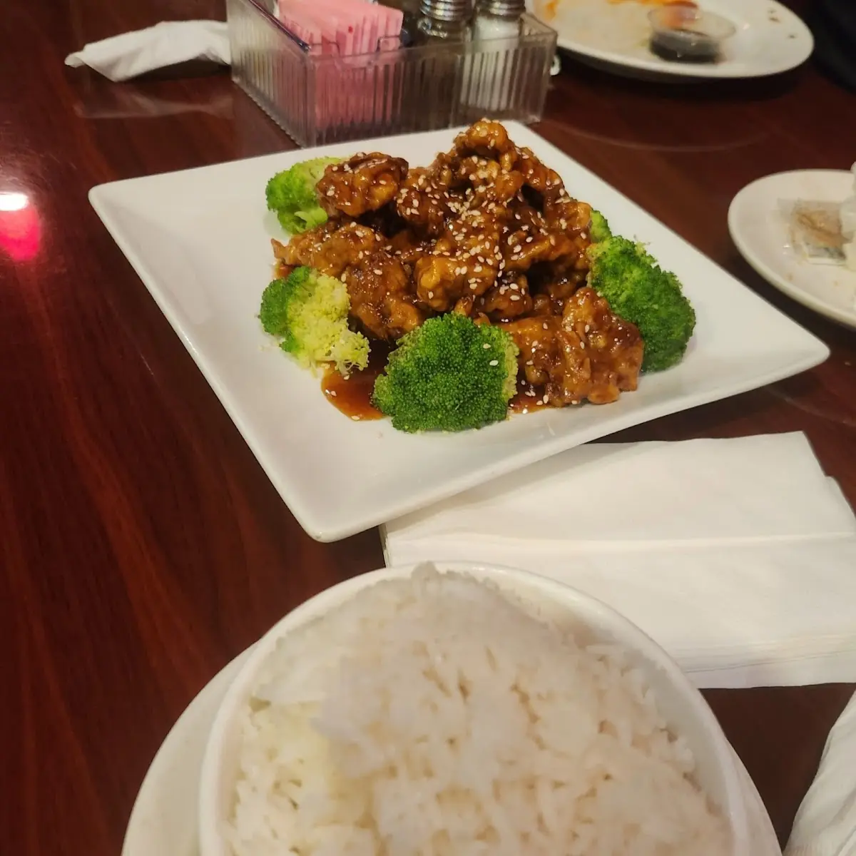 Sesame Chicken with Steamed Rice