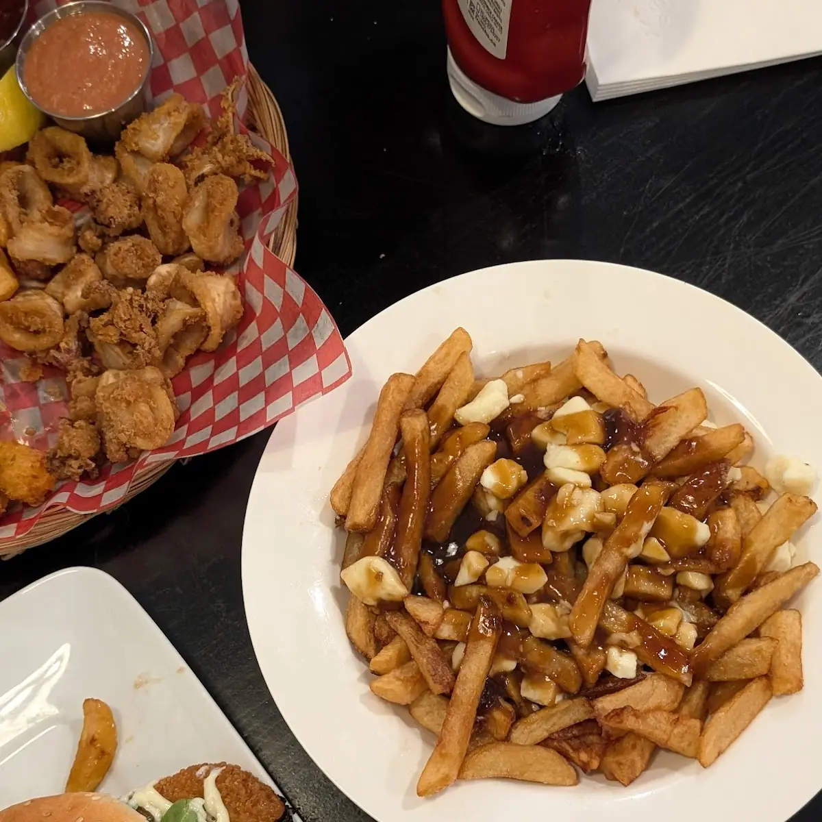 Standard Poutine with Vegetarian Gravy, Fat Les on King