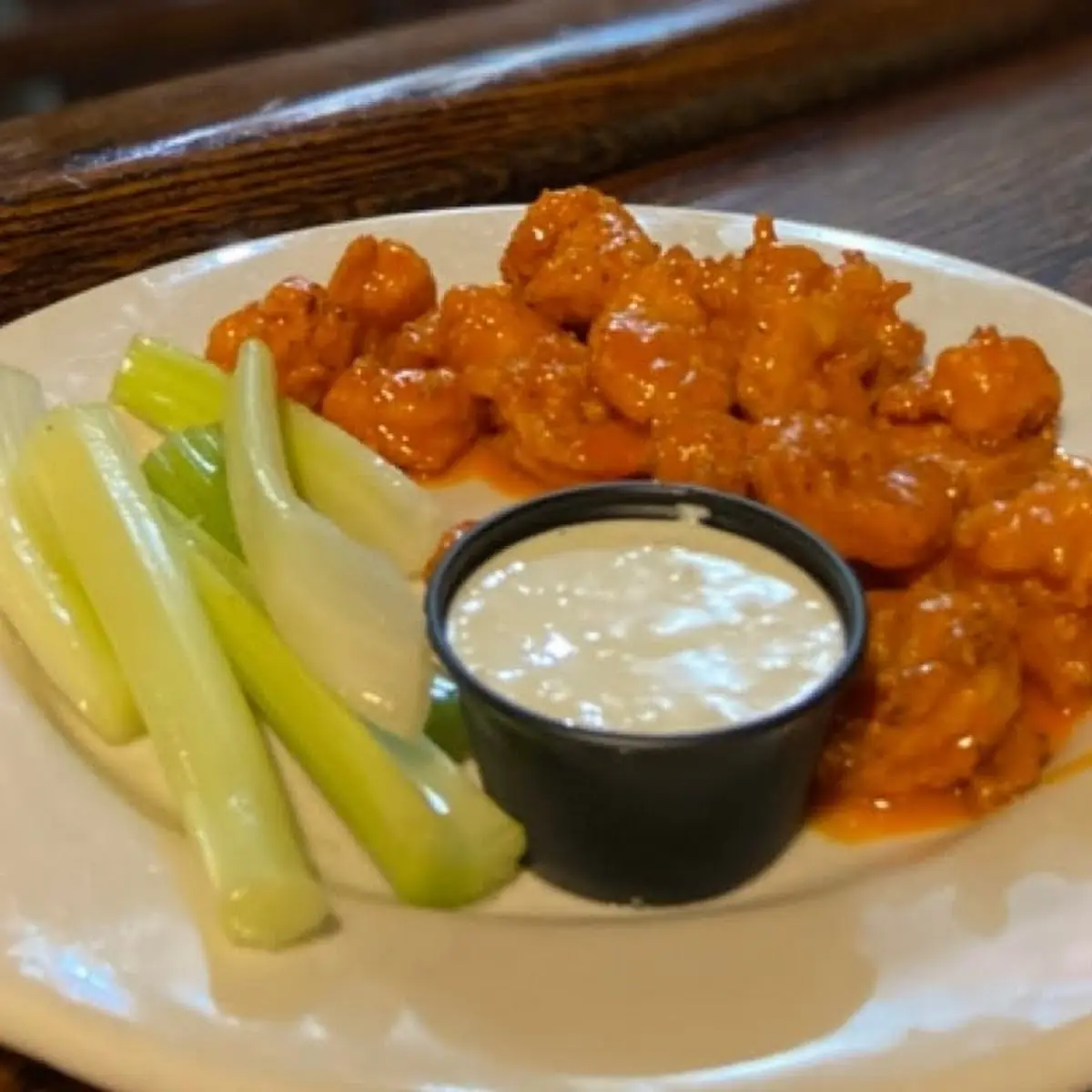 Chicken Wings w Blue Cheese
