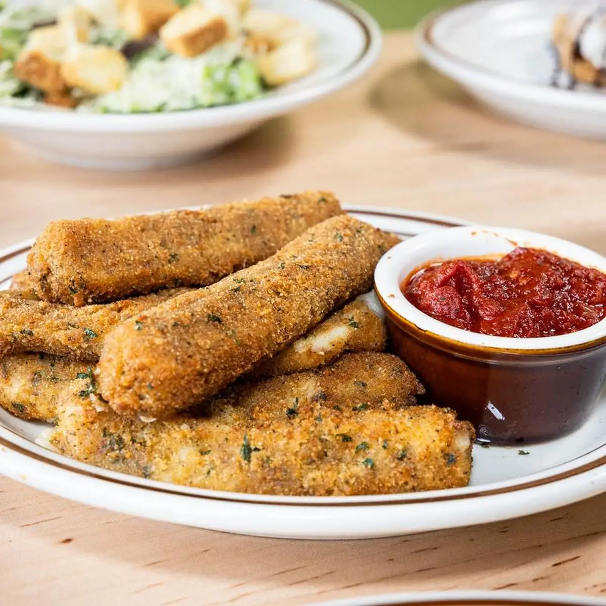 Fried Mozzarella Sticks with Marinara Sauce