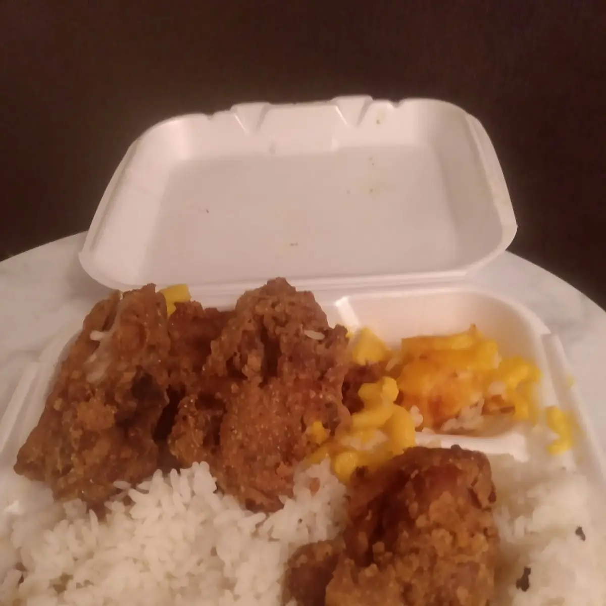 Fried Chicken Dinner White Rice and Mac and Cheese