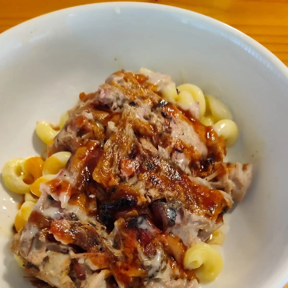 White Cheddar Mac and Cheese with Pulled Pork