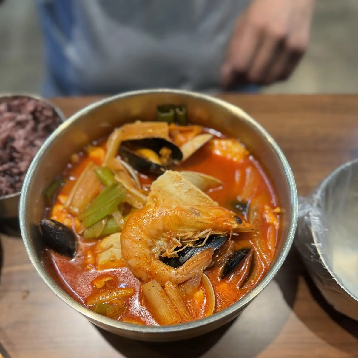 Premium Seafood Yuk Gae Jang