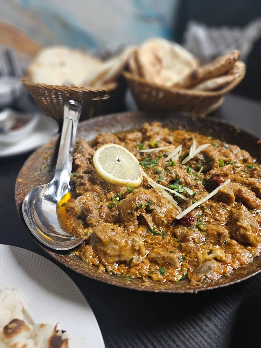 Goat Karahi (Large Tray) (4kg)