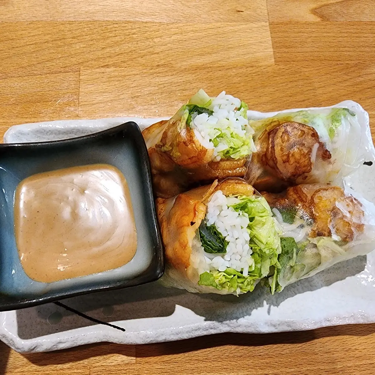 Charbroiled Shrimp Salad Rolls - Cuốn Tôm