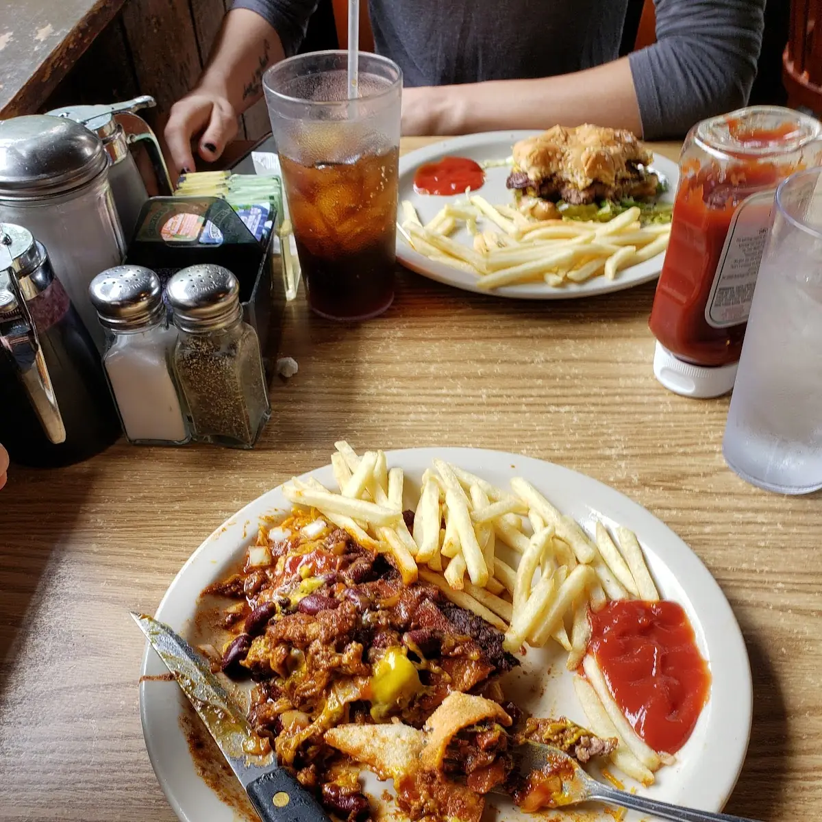Chili Cheeseburger