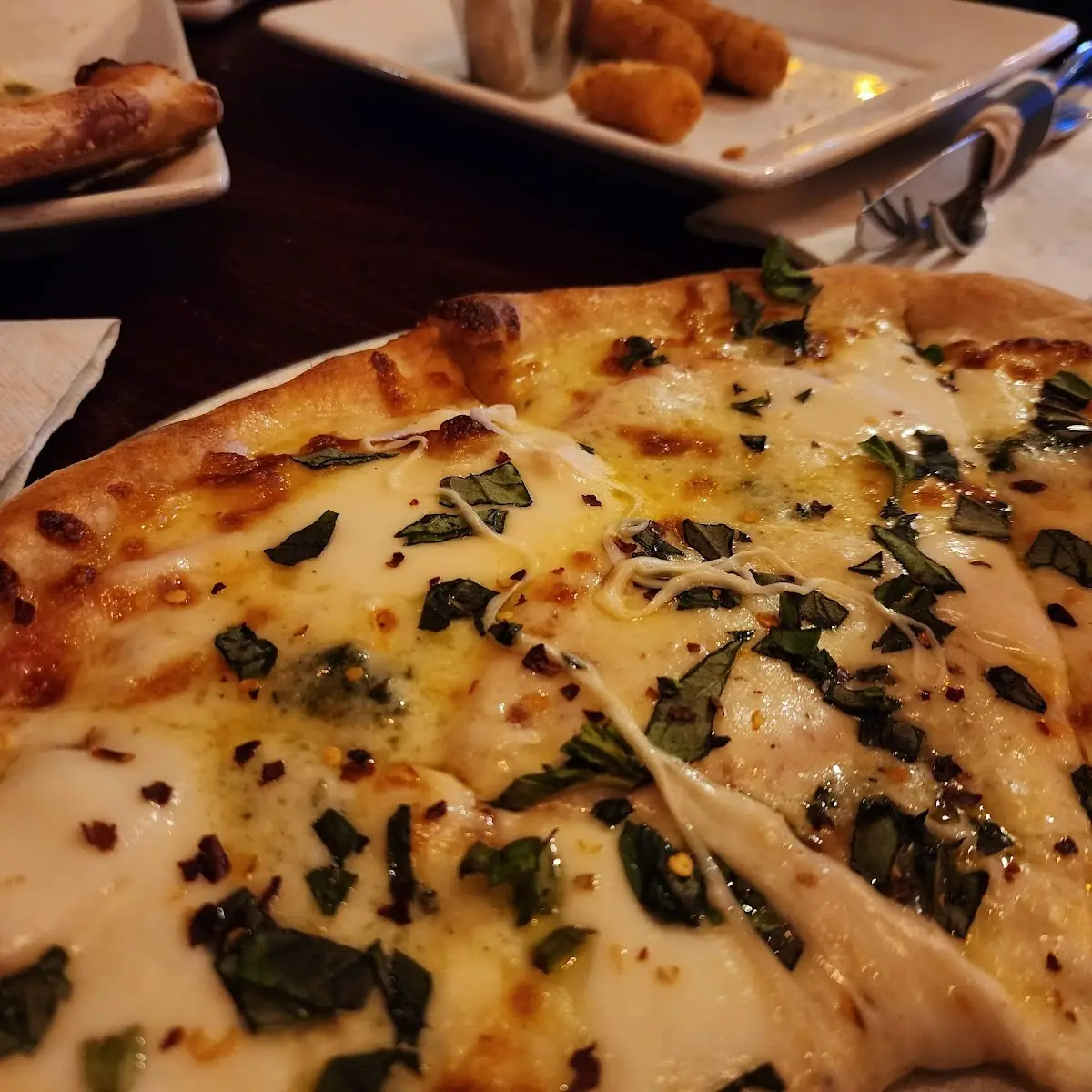 Margherita Pizza Pesto Tomato Basil Fresh Mozzarella