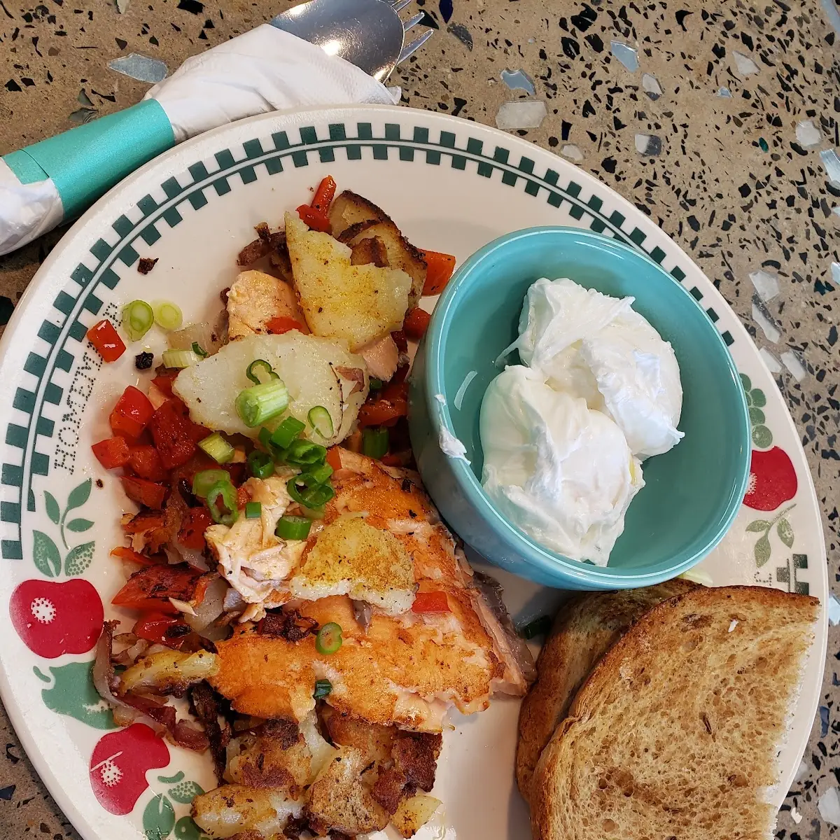 Salmon Benedict