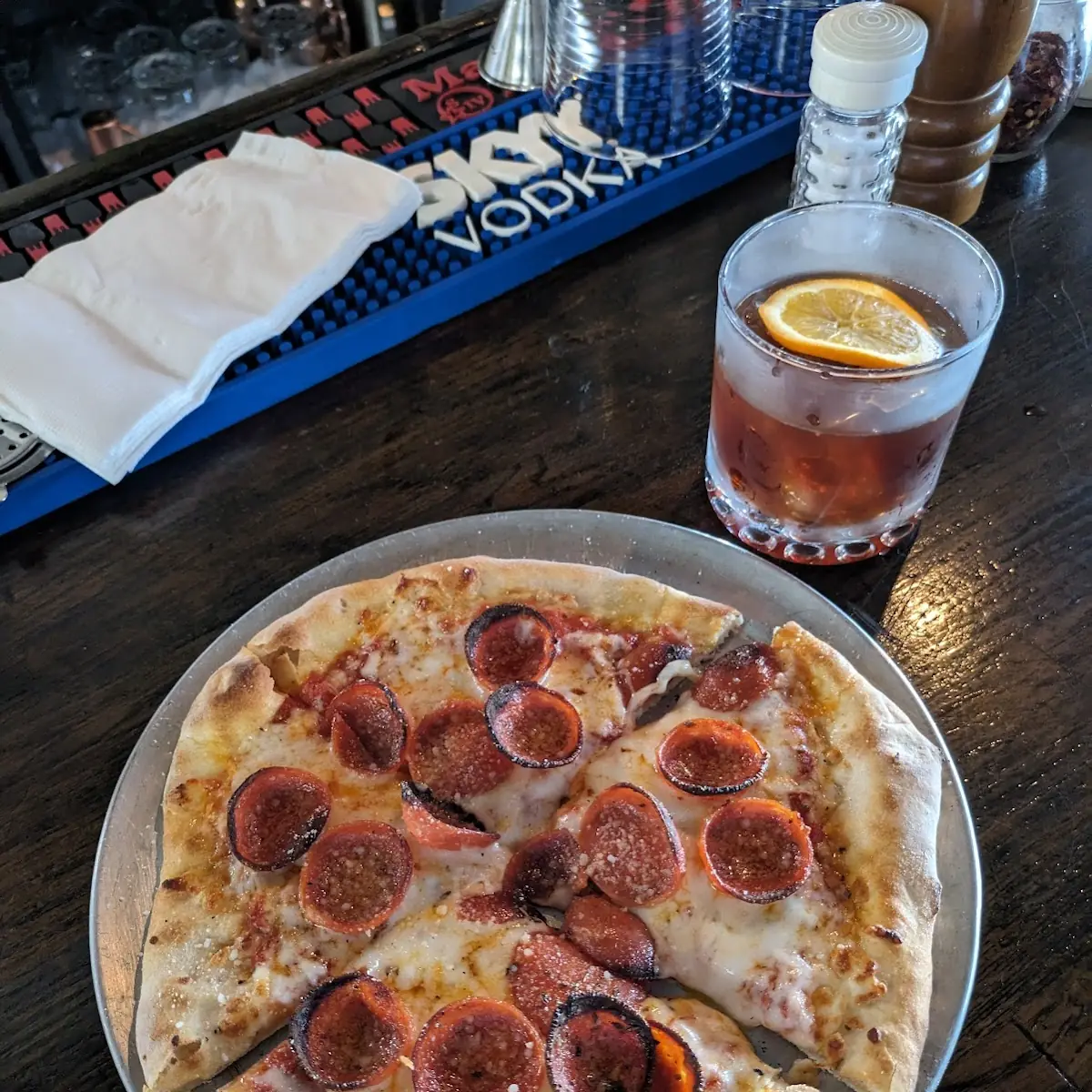 6 Pepperoni Pizza