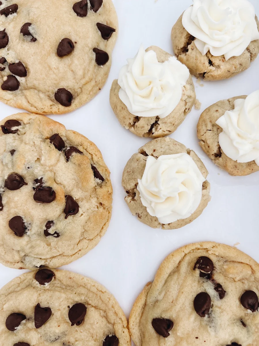 Chocolate Chip Cookie