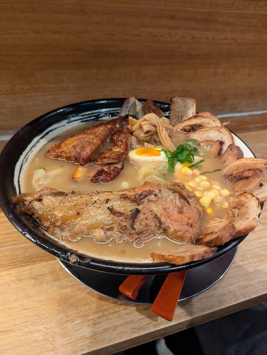 Mashi Mashi King Ramen, Yasaka Ramen