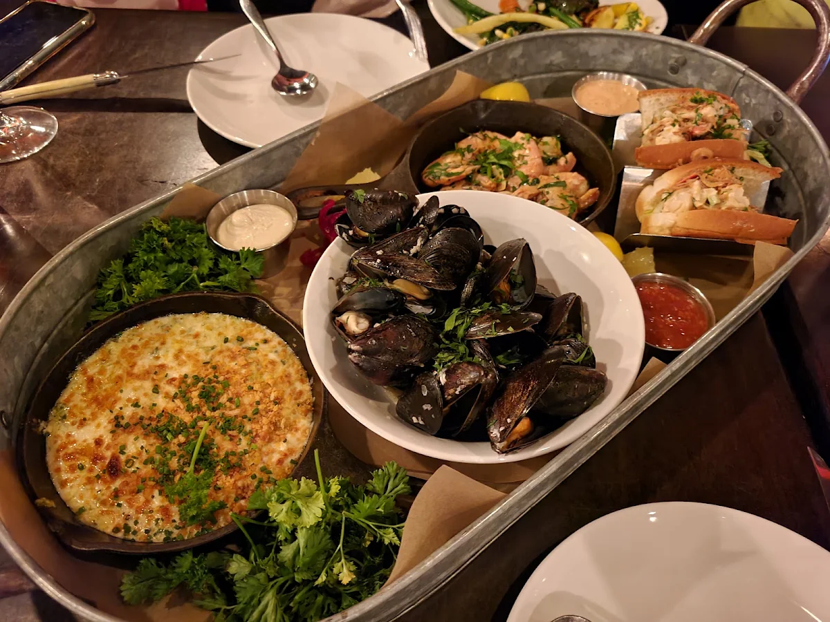 Hot Seafood Platter