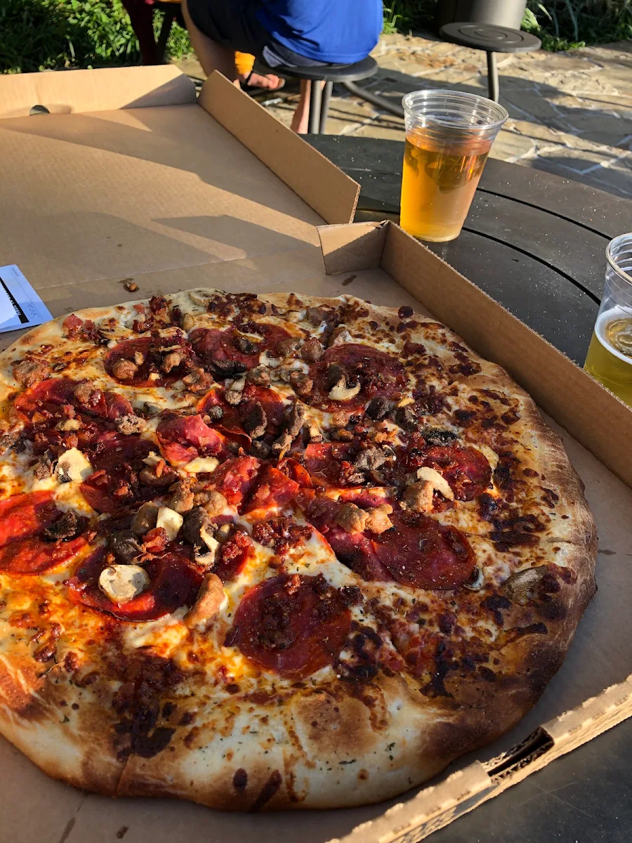 Flo's Chicken Pizza