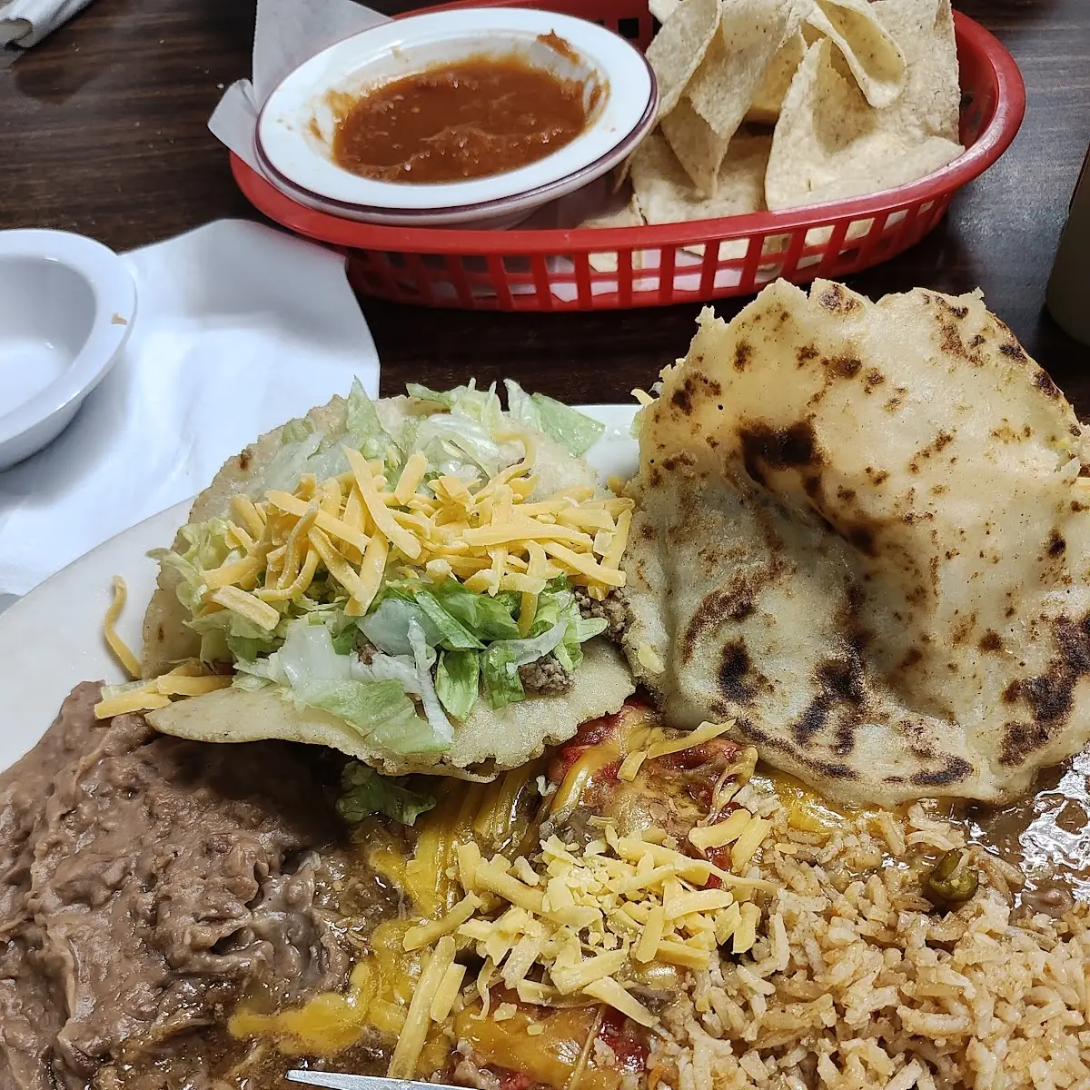 Lunch Combo- Gorditas Puffy Taco Enchilada