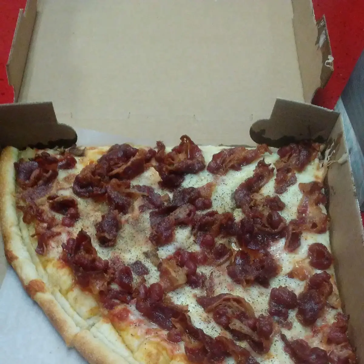 mmm Beef Bacon Pizza Need I Say More