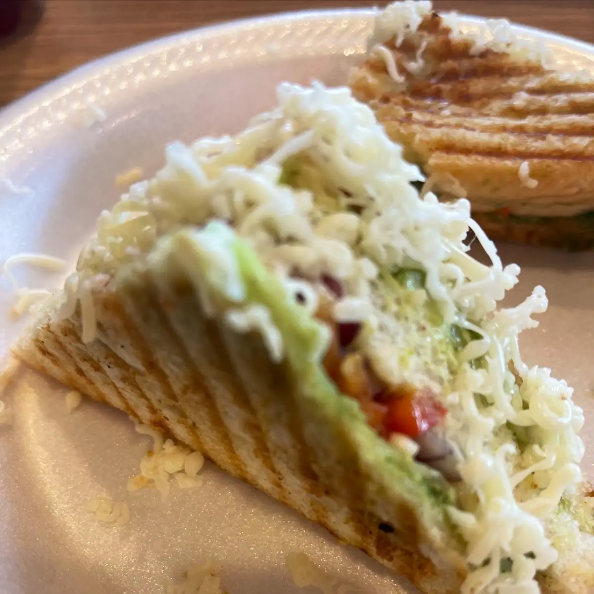 Bombay Sandwich with Lays Chips