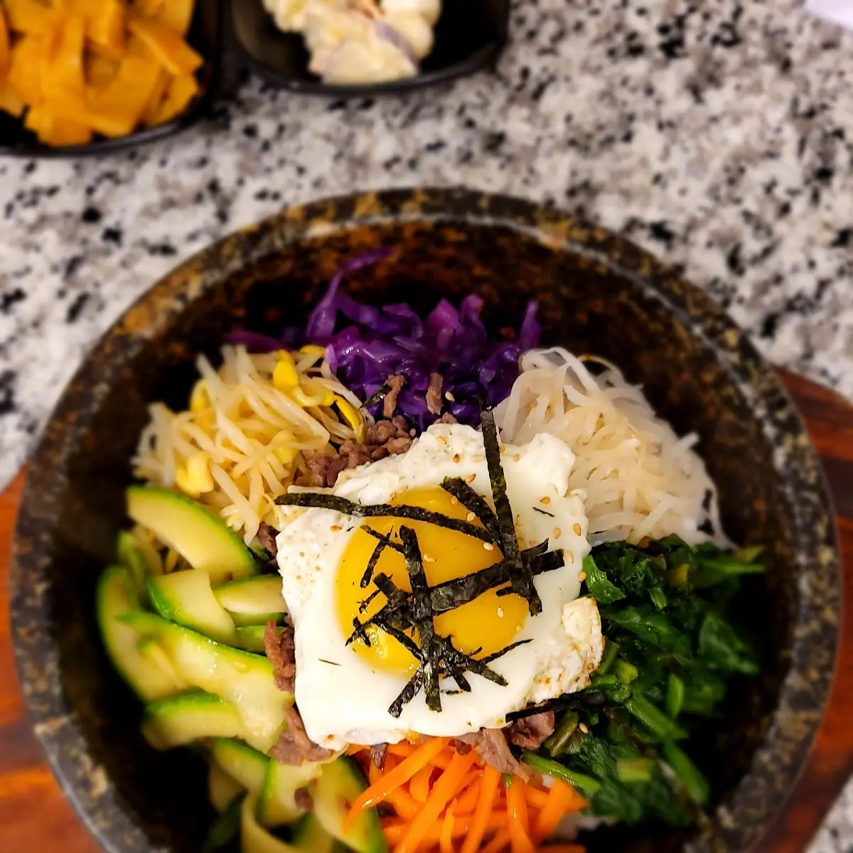 Galbi Dolsot Bibimbap