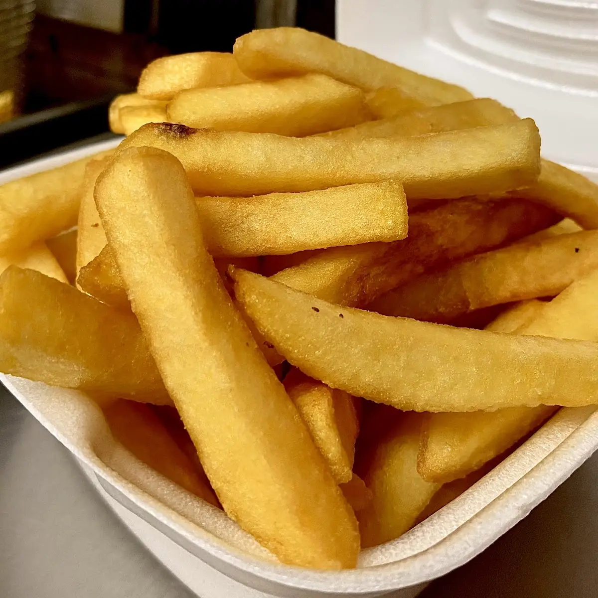 No. 21  Kid's Special (4 Fish Sticks 5 Chicken Nuggets 5 Onion Rings & Fries)