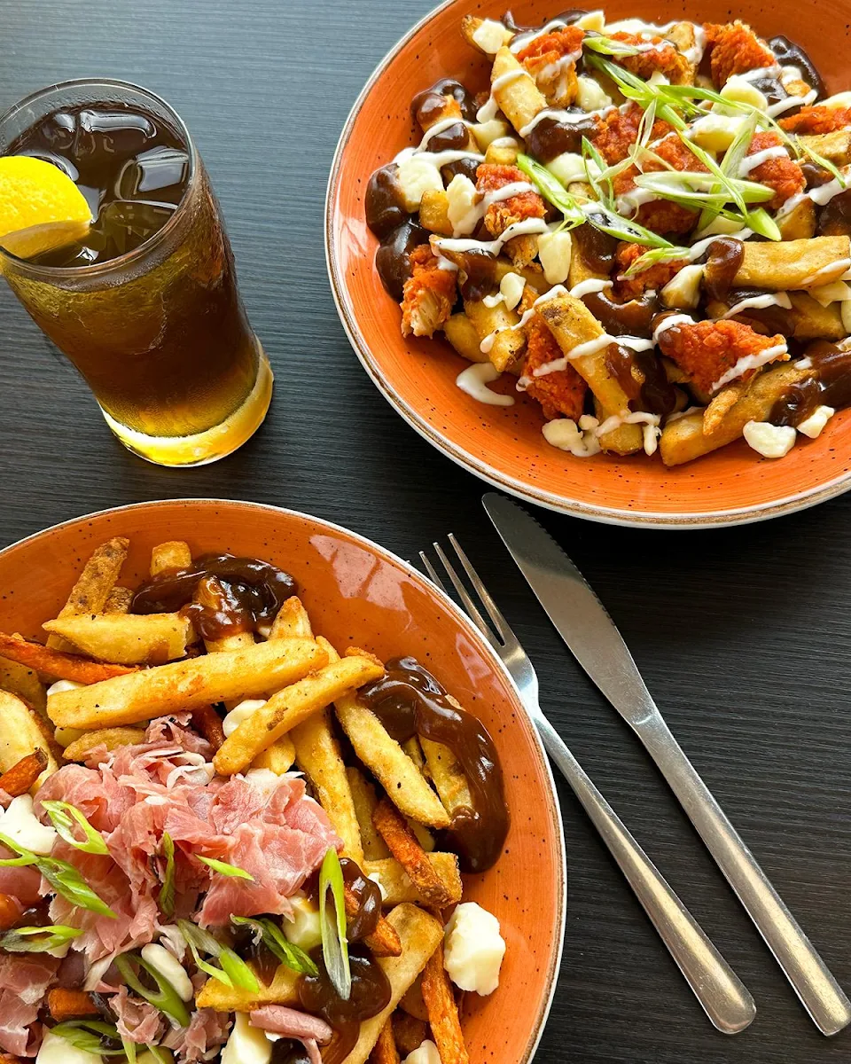 Eggsmart Poutine