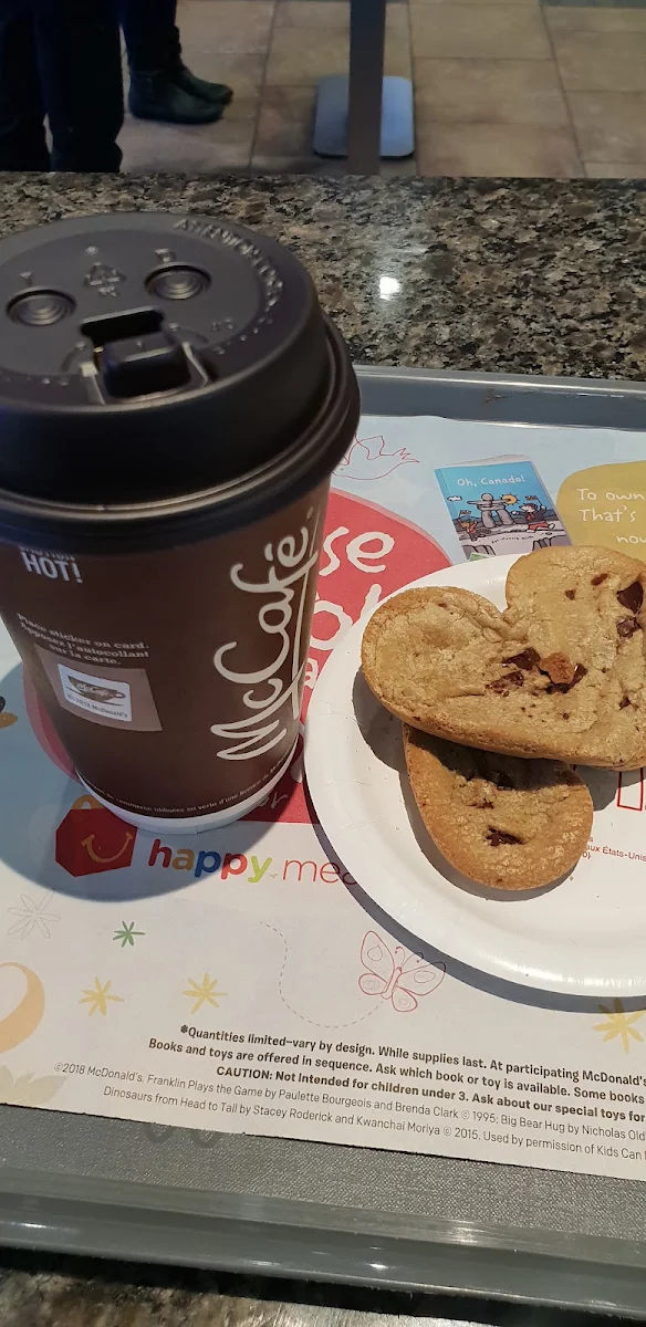 Cappuccino with Chocolate Chip Cookie