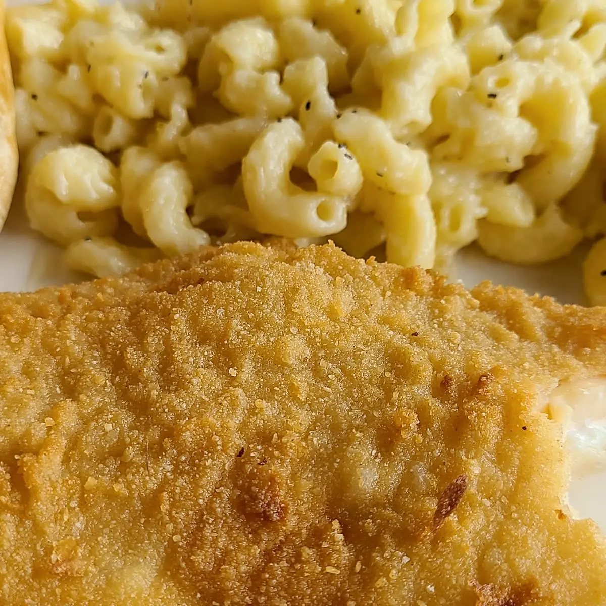 Fish Sandwich with Mac and Cheese