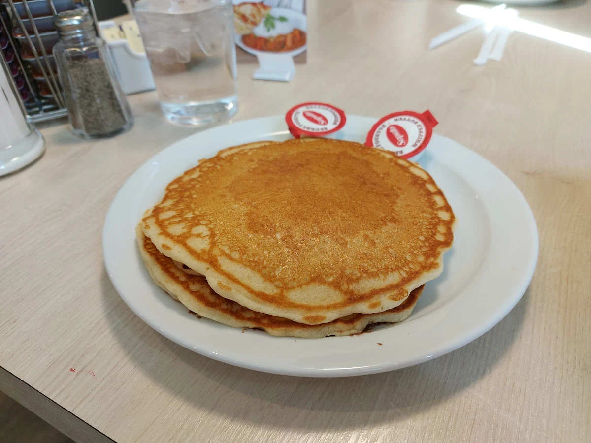Pancake, Smitty's Restaurant & Lounge - Airdrie