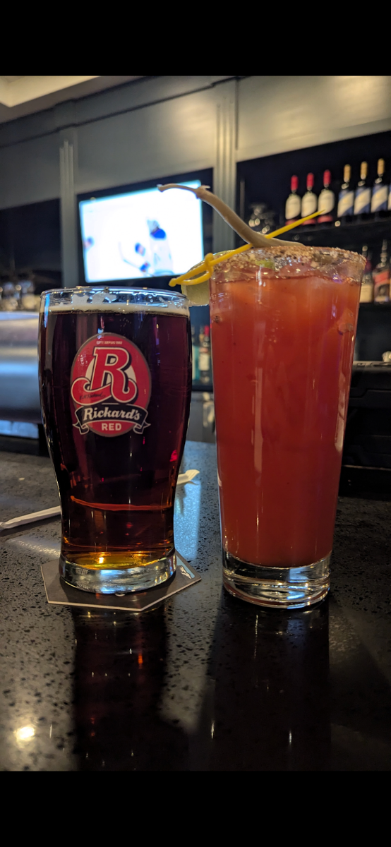 Rickards Red, Smitty's Restaurant & Lounge - Airdrie
