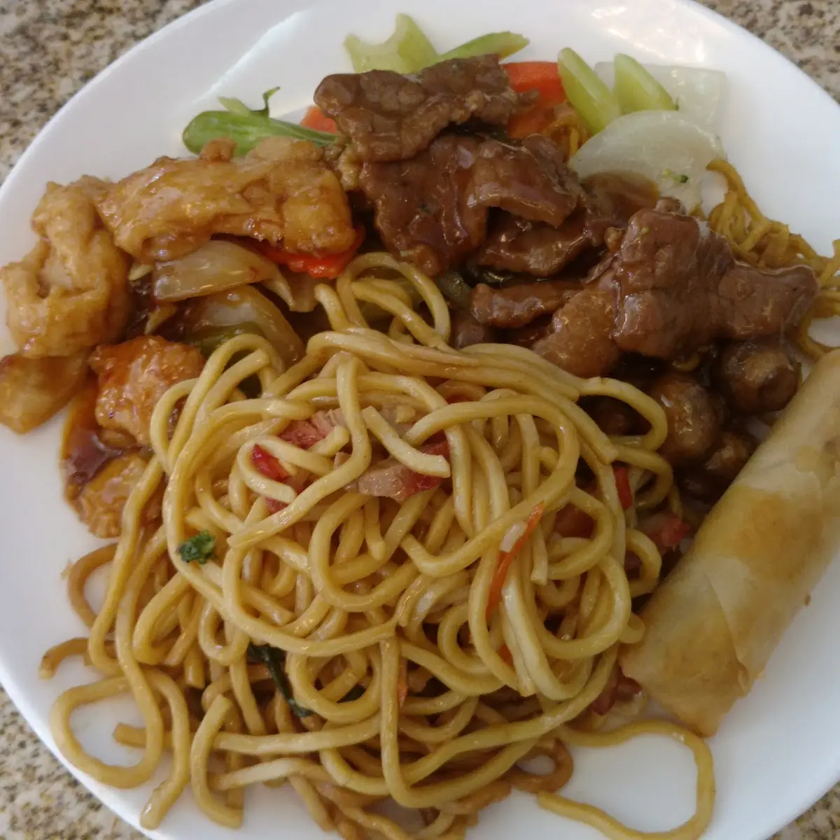 Pork and Vegetables Spring Rolls