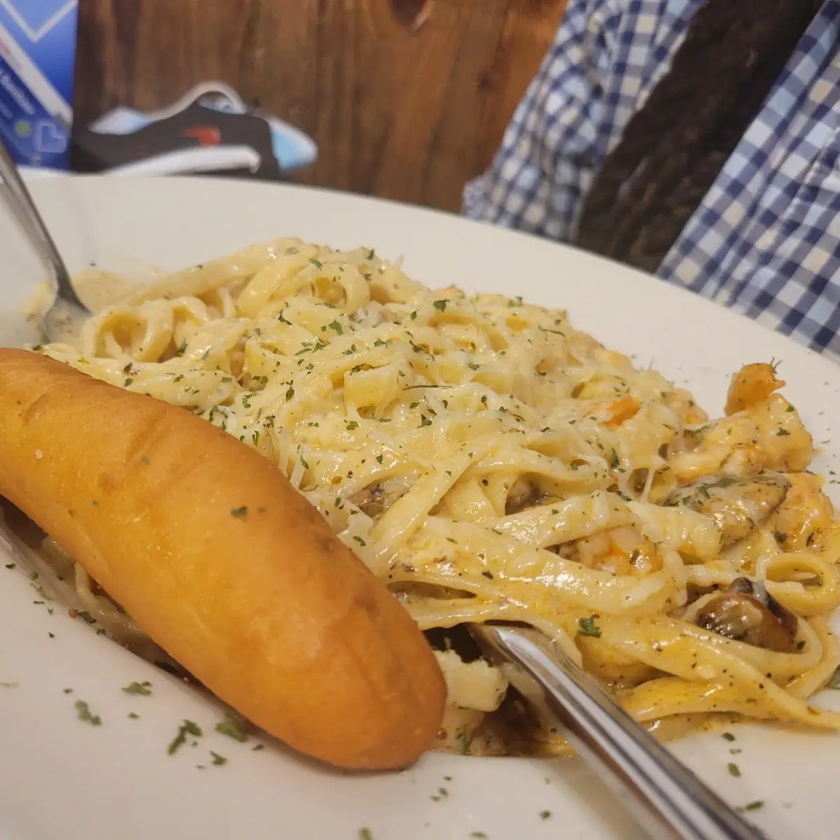 Mahi Alfredo Pasta