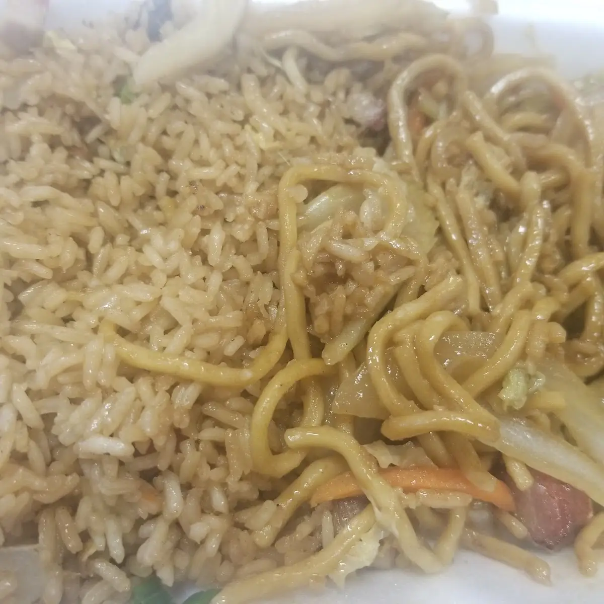 Chicken Lo Mein Lunch
