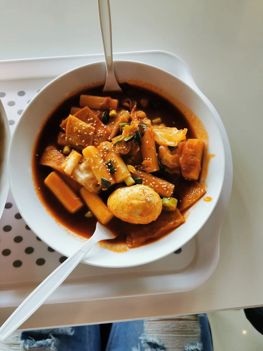 Spicy Stir-Fried Rice Cakes