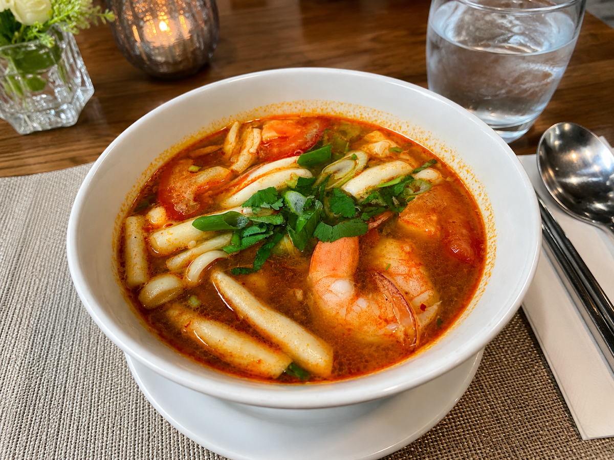 Tom Yum Hot & Sour Soup