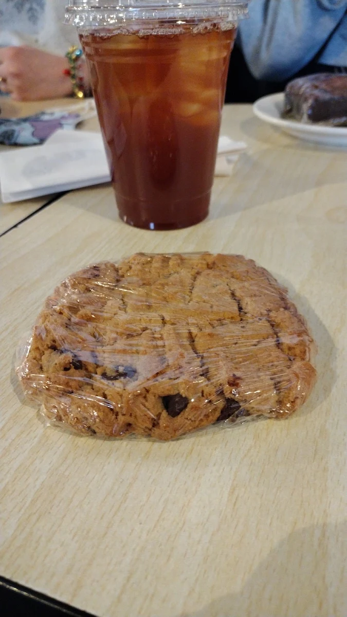 Chocolate Chip Cookie
