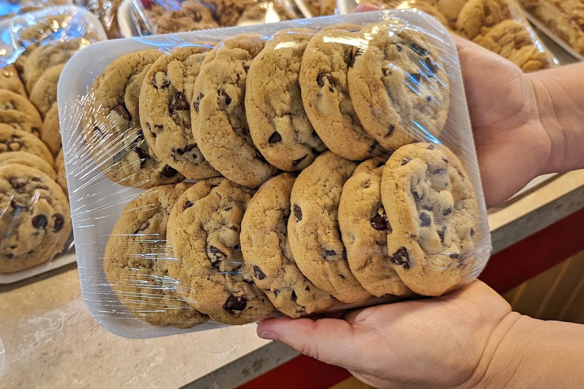 Chocolate Chip Cookie